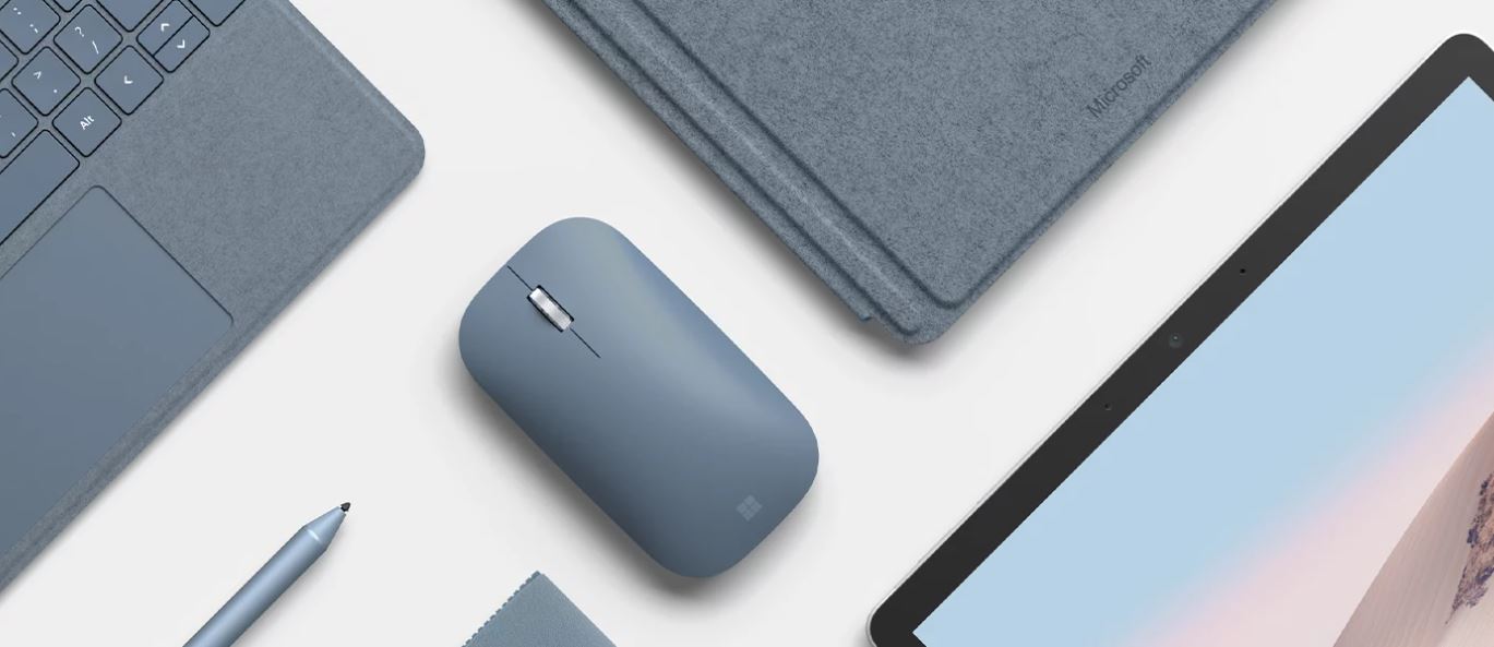 Surface Mobile Mouse na biurku